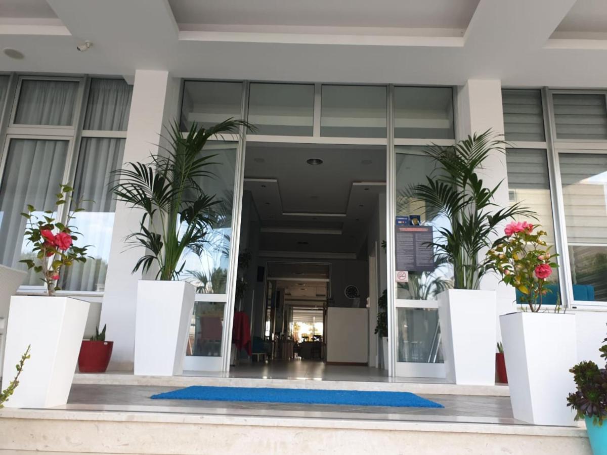 Perandor Beach Durres Bagian luar foto