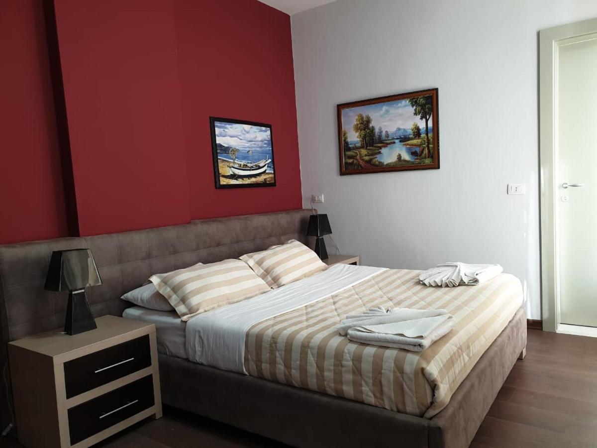 Perandor Beach Durres Bagian luar foto