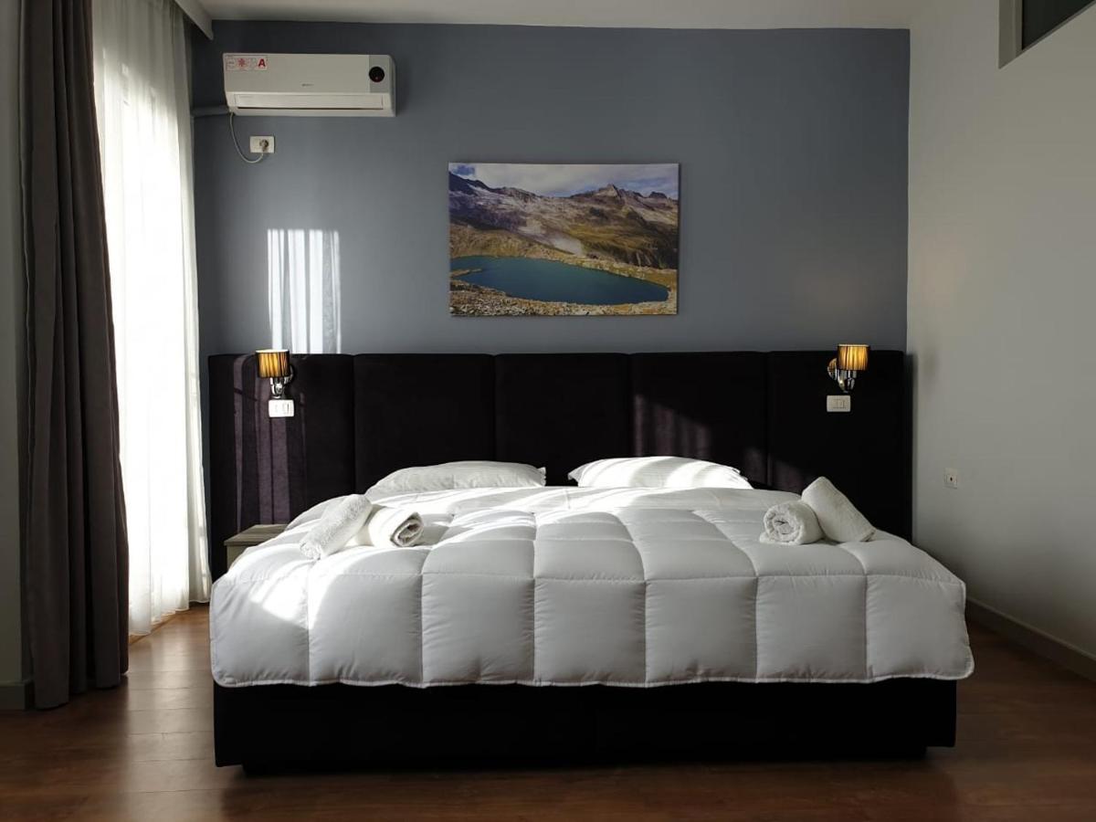 Perandor Beach Durres Bagian luar foto