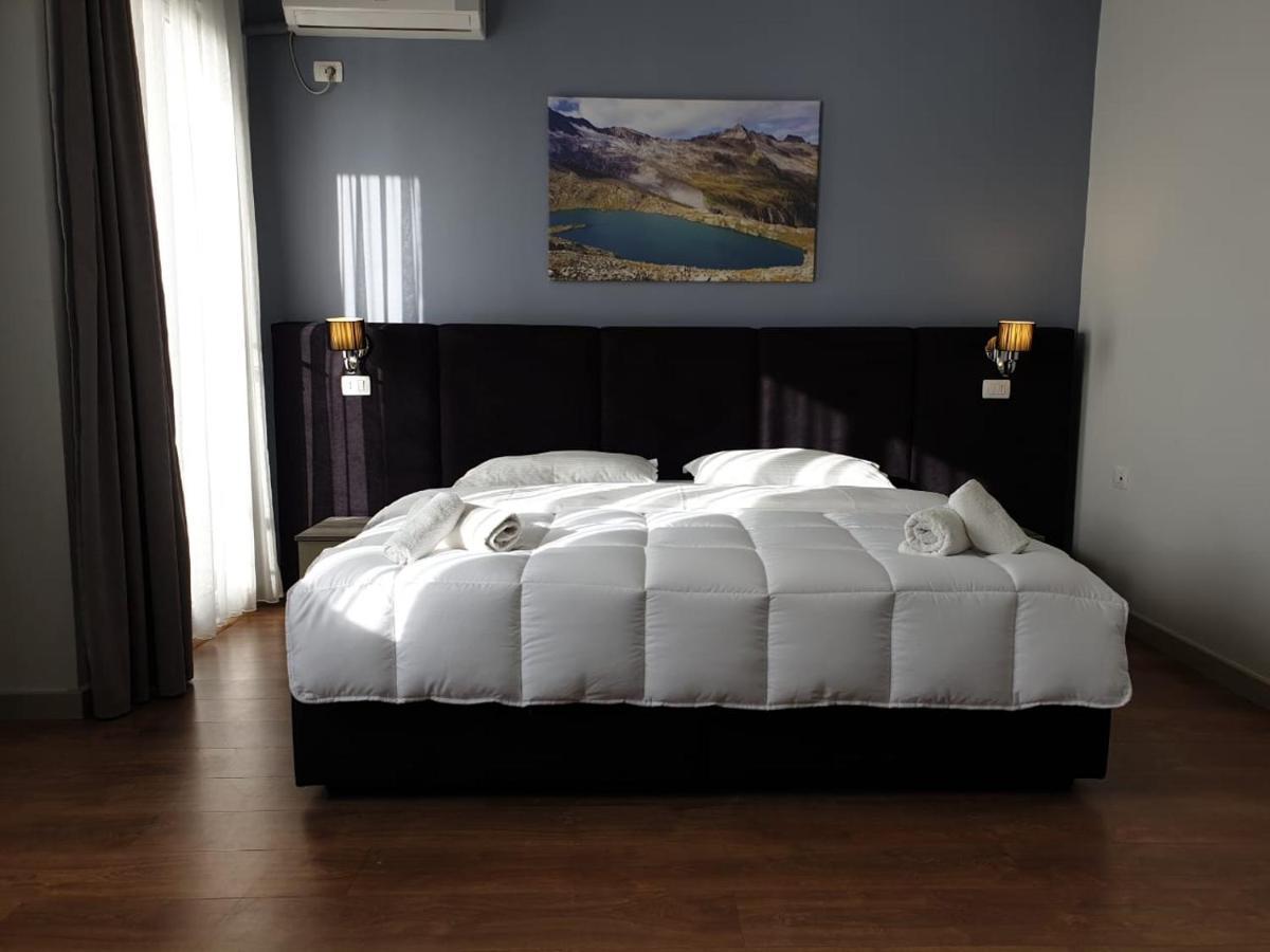 Perandor Beach Durres Bagian luar foto